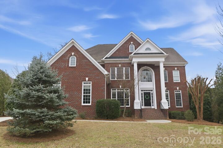 Property Photo:  14724 Murfield Court  NC 28278 