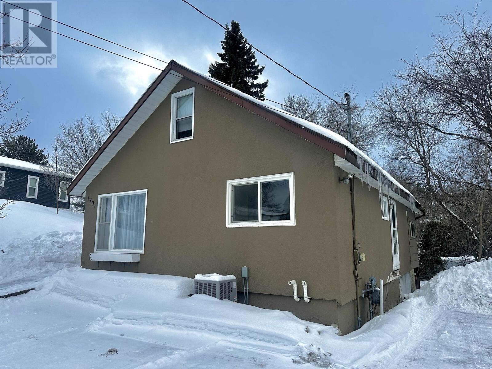 Property Photo:  1201 Superior Street  ON P0X 1C0 