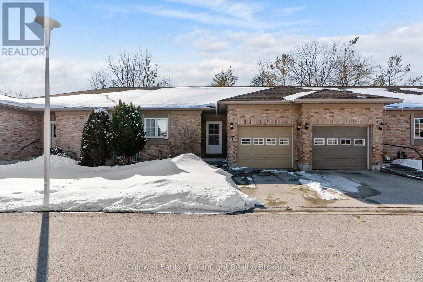 Photo de la propriété:  7 Brookside Place  ON N0M 1S2 