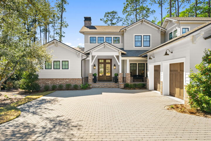 Property Photo:  1201 W Water Oak  FL 32413 