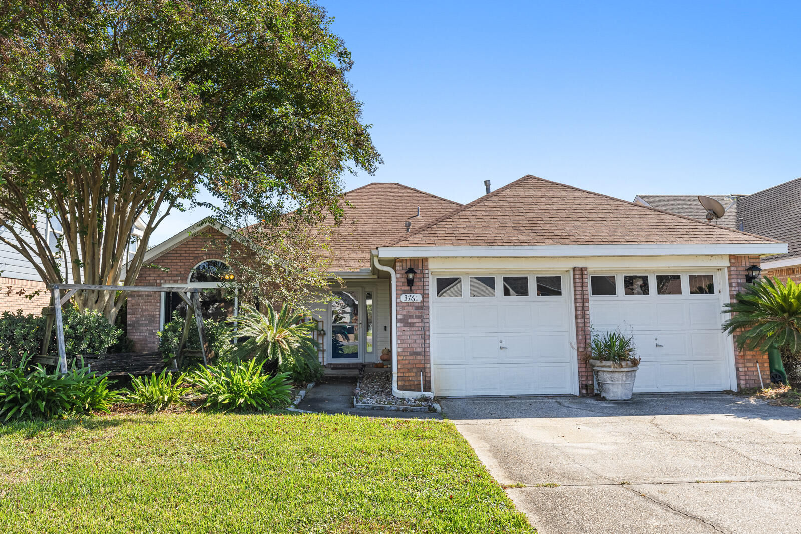 Property Photo: 3761 Misty Way FL 32541