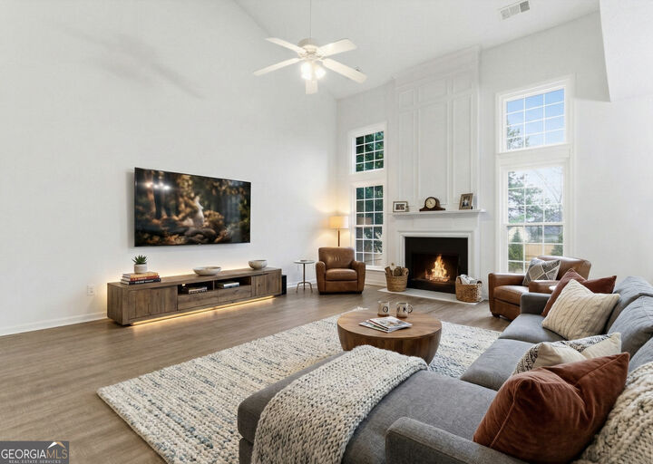 Property Photo: 5965 Barrington Lane GA 30005