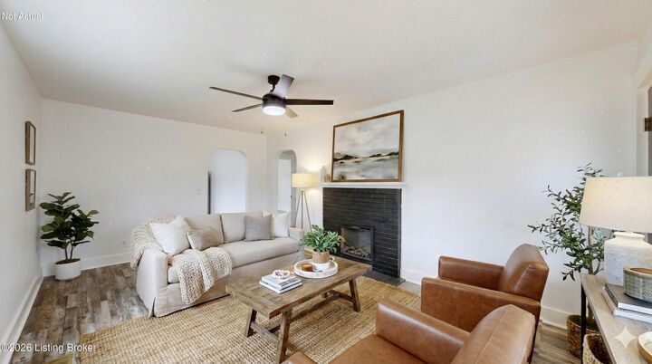 Property Photo:  126 Butler St  KY 40601 