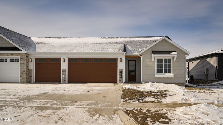 Property Photo: 4406 Kites Lane ND 58503