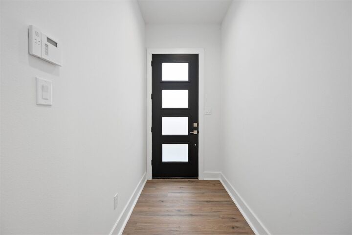 Property Photo:  3504 Caplin Street B  TX 77026 