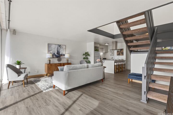 Property Photo: 95-118 Kipapa Drive 414 HI 96789