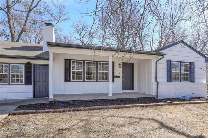 Property Photo: 10427 Palmer Avenue MO 64134