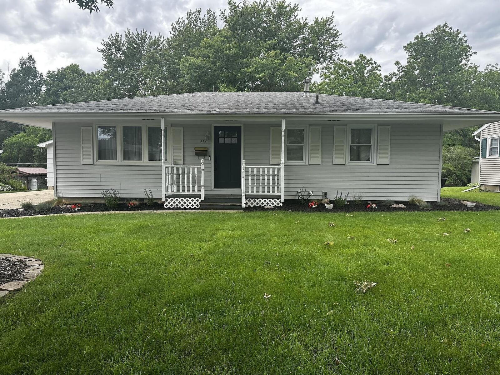 Property Photo:  718 7th Ave NE  IA 50662 