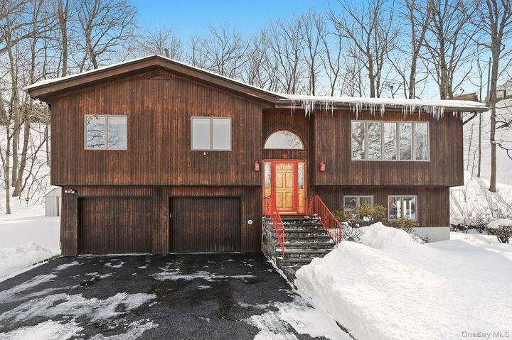 Property Photo:  10 Pine Brook Road  NY 10562 