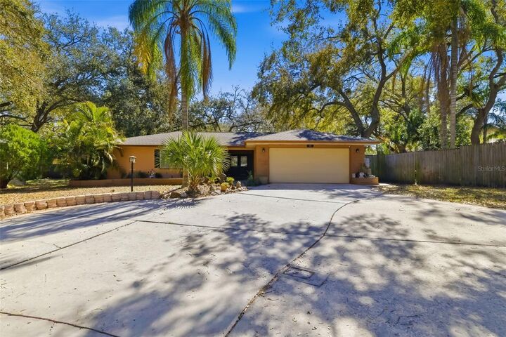 Property Photo:  186 Sunward Avenue  FL 34684 