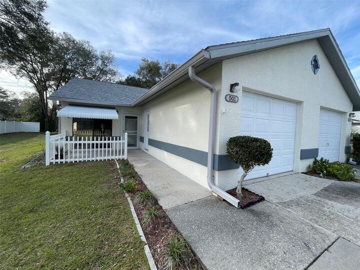 Property Photo: 501 Whispering Pines Boulevard FL 34453