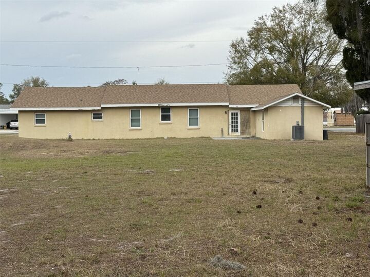 Property Photo:  5158 Old Bartow Eagle Lake Road  FL 33880 