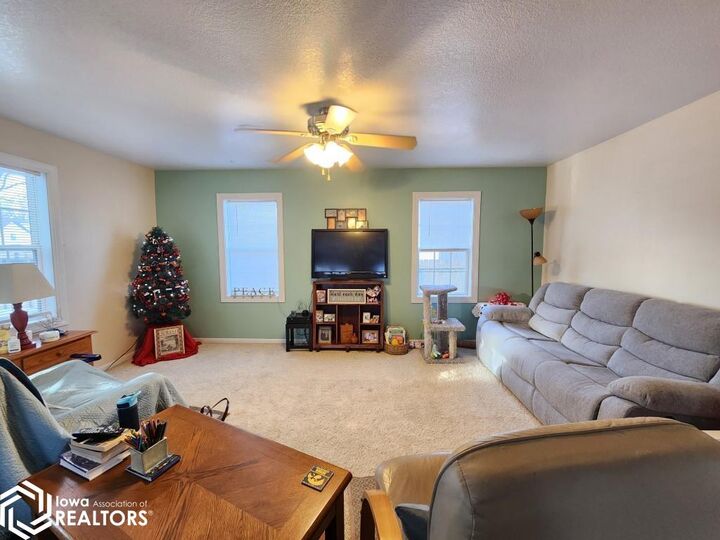 Property Photo:  704 S 13th Street  IA 50428 
