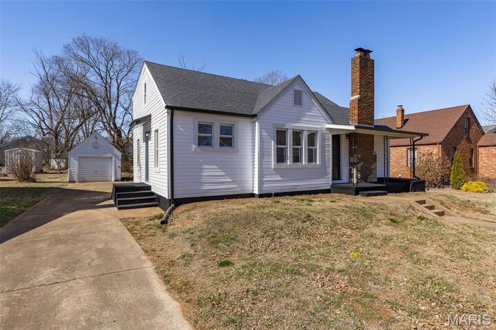 Property Photo: 313 S Carleton Street MO 63640