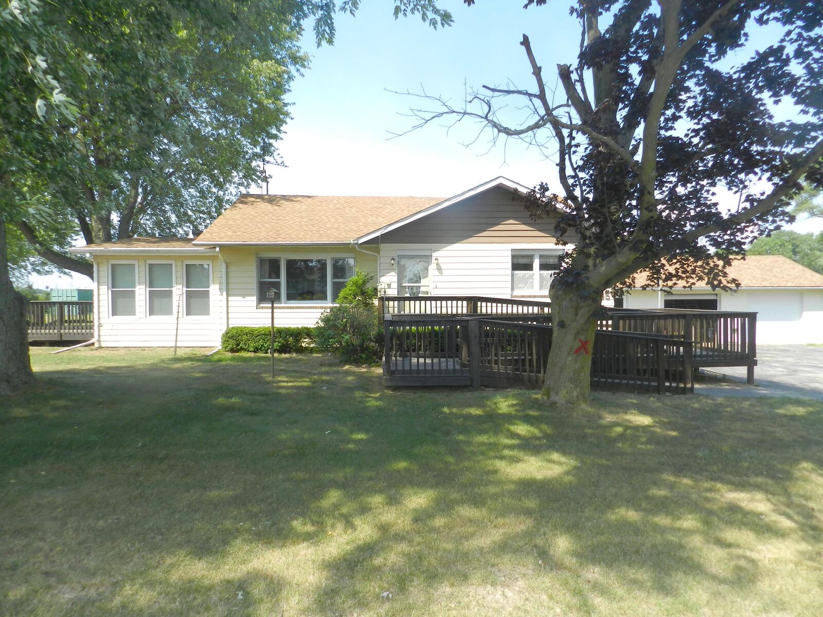 Property Photo:  4495 Oxbow Road  MI 49111 