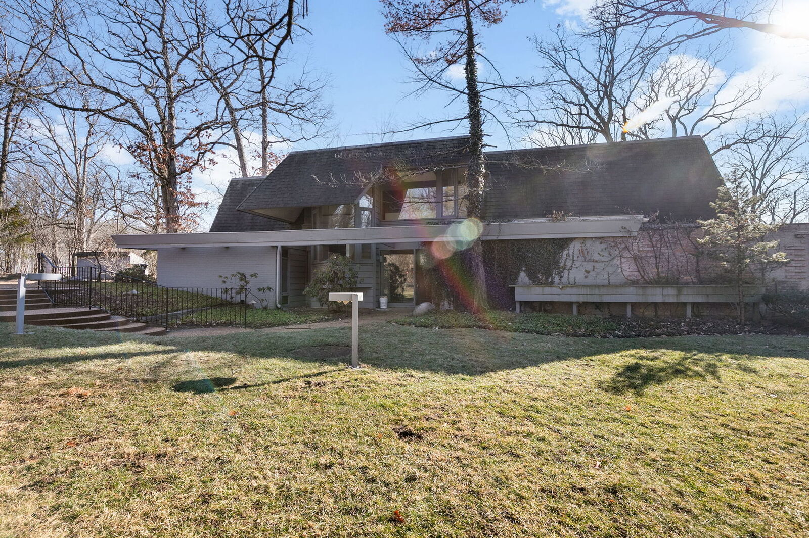 Property Photo: 385 Greenwood Avenue IL 60045