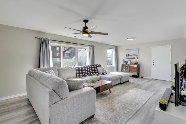 Property Photo:  475 Shenstone Road 104  IL 60546 