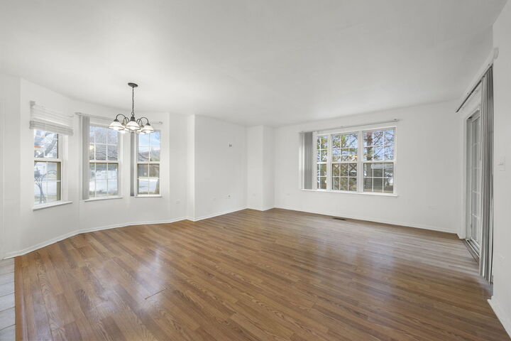 Property Photo:  2204 Waterleaf Court 104  IL 60564 