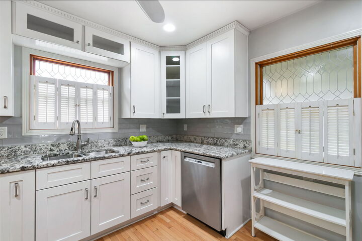 Property Photo: 4539 Clyde Avenue IL 60534