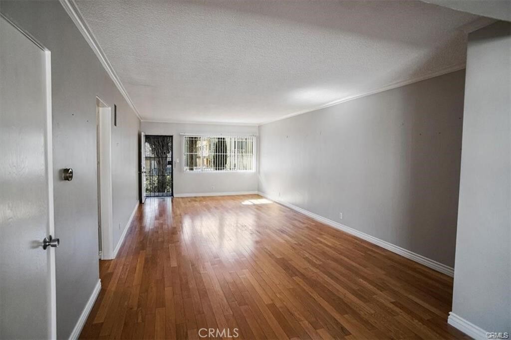 Property Photo:  1757 N Normandie Avenue 8  CA 90027 