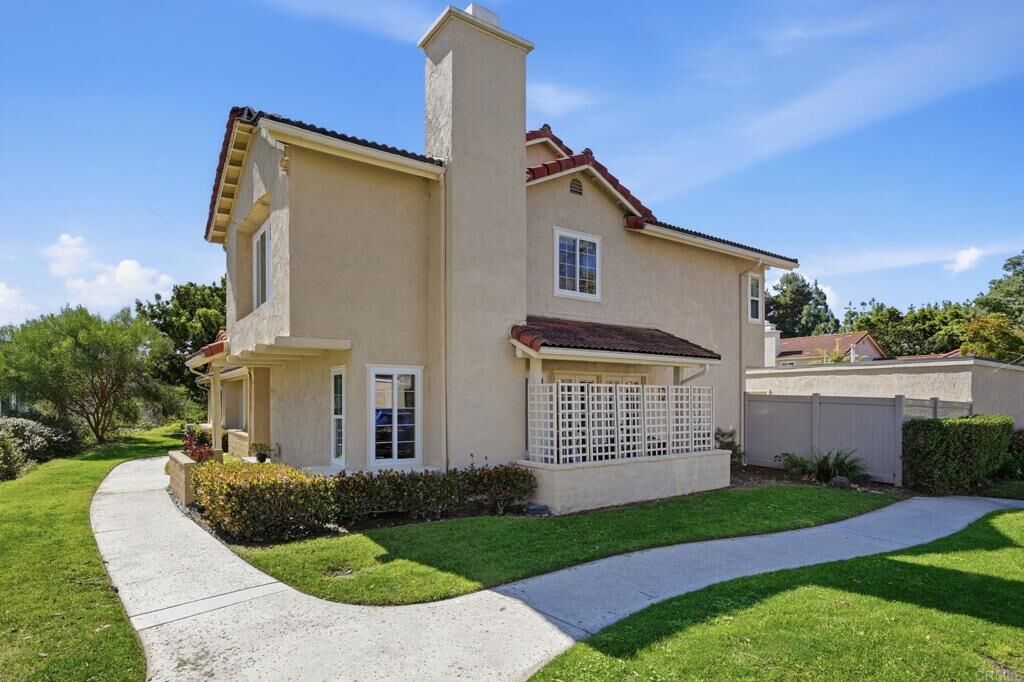 Property Photo:  1733 Gentle Breeze Lane  CA 92024 
