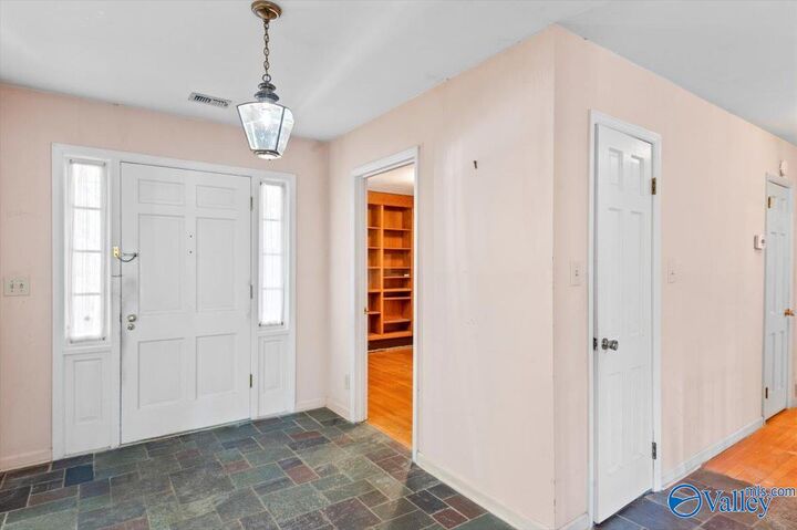 Property Photo: 8511 Valley View Drive AL 35802