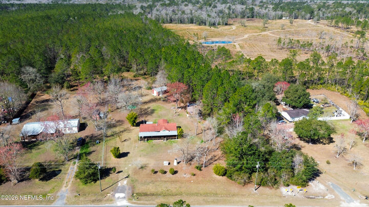 Property Photo:  30036 County Road 121  FL 32046 