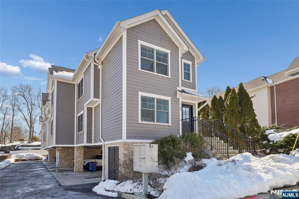 Property Photo:  53 Crest Street 1  NJ 07675 