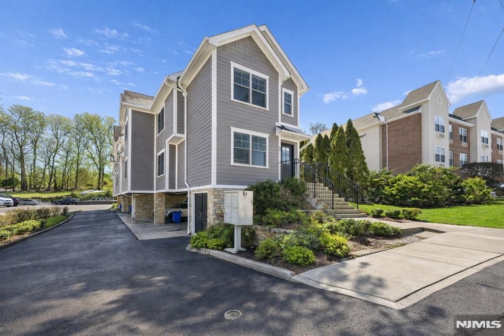 Property Photo:  53 Crest Street 1  NJ 07675 