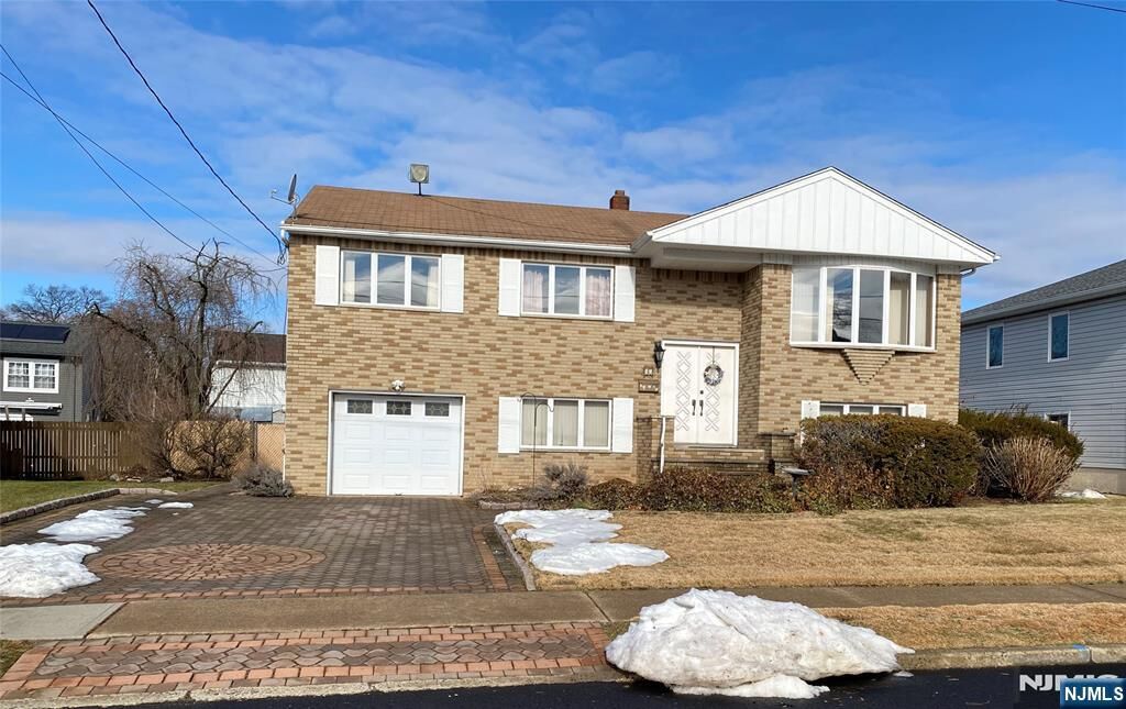 Property Photo:  95 Atkins Terrace  NJ 07073 