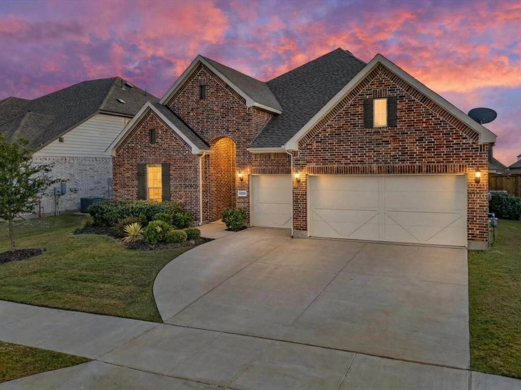 Property Photo: 17000 Clover Drive TX 75009