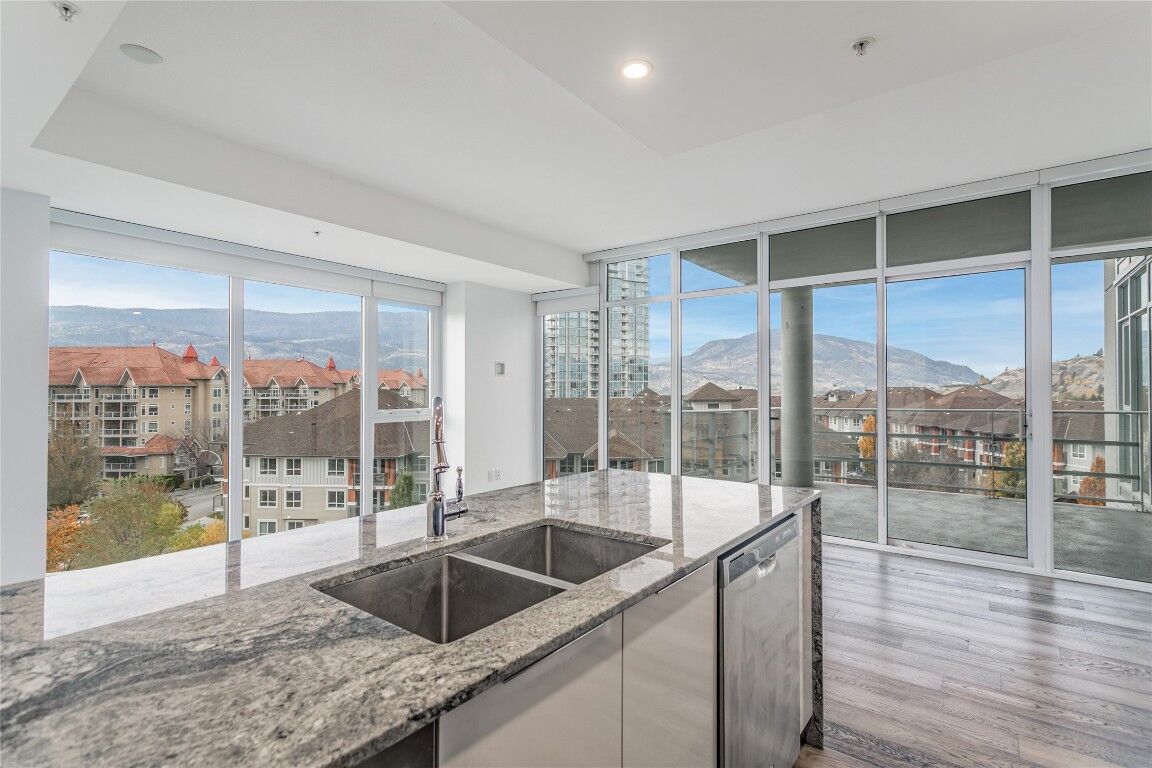 Property Photo: 1151 Sunset Drive 502 BC V1Y 0G2