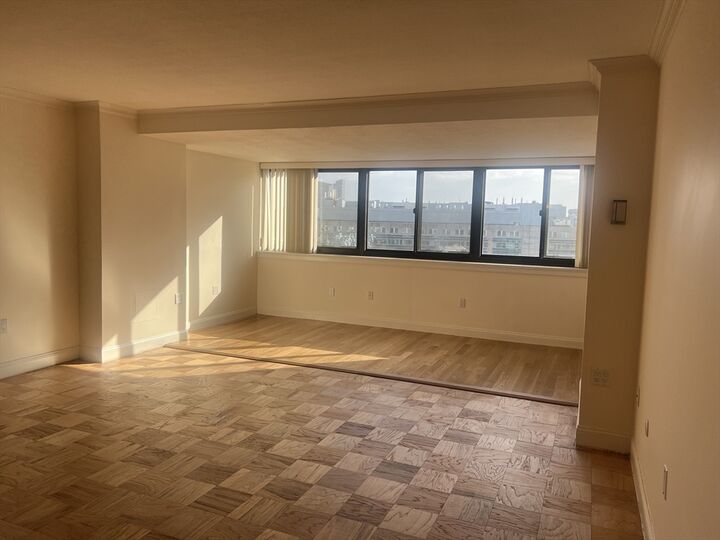 Property Photo:  9 Hawthorne Place 14N  MA 02114 