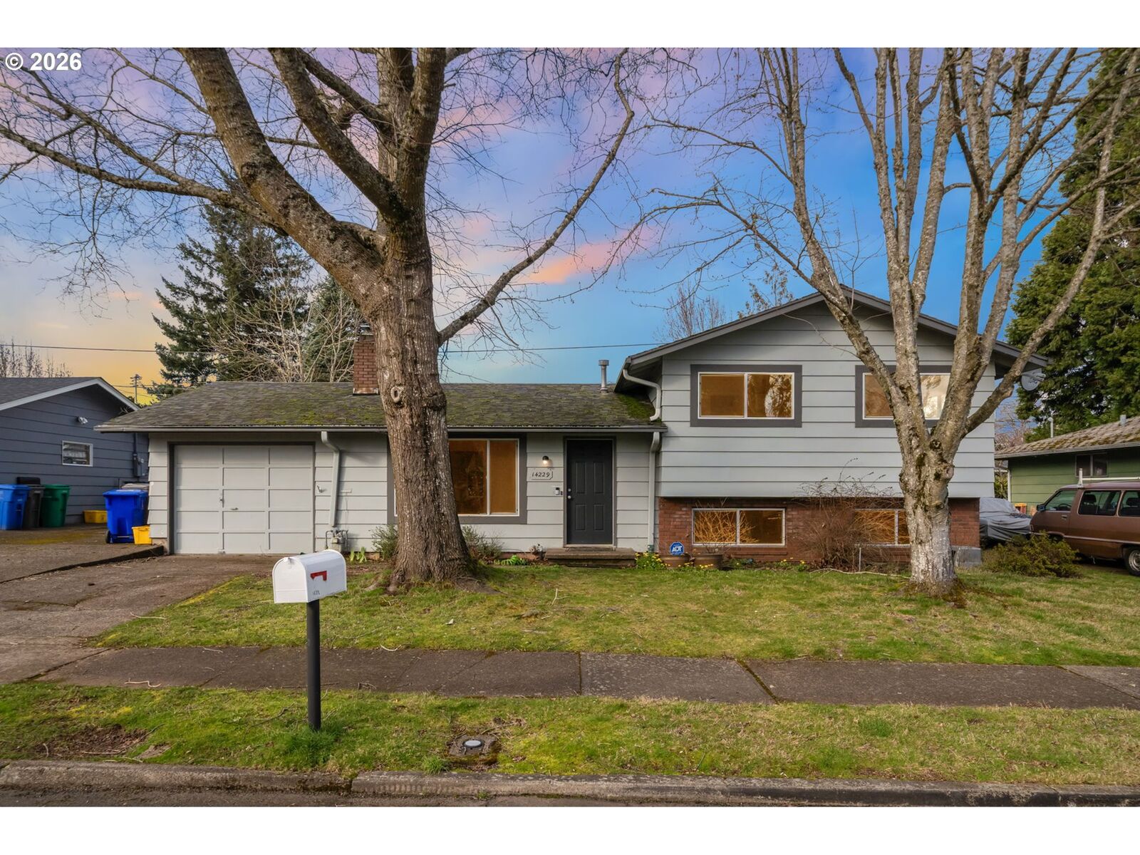 Property Photo:  14229 SE Taylor Ct  OR 97233 