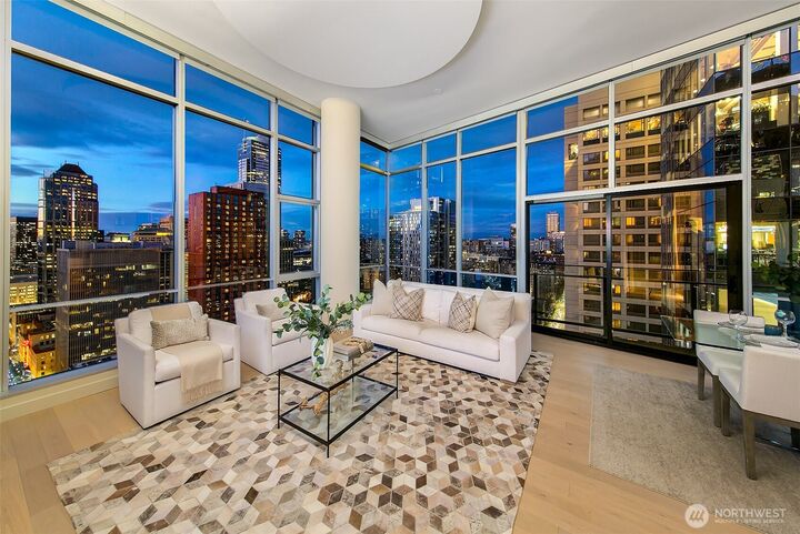 Property Photo:  909  5th Avenue Ph3  WA 98164 