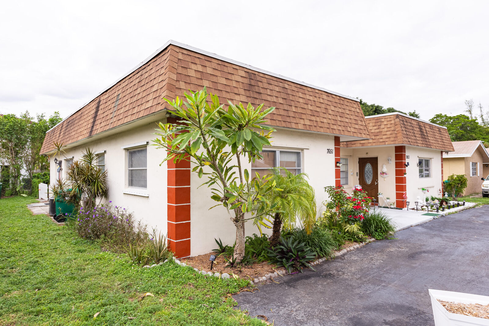 Property Photo:  7651 NW 74th Avenue 1-2  FL 33321 