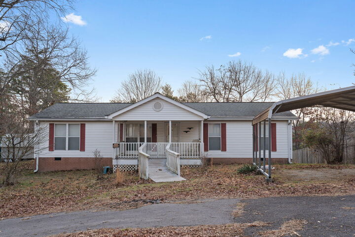 Property Photo: 1835 Circle Drive SW TN 37311