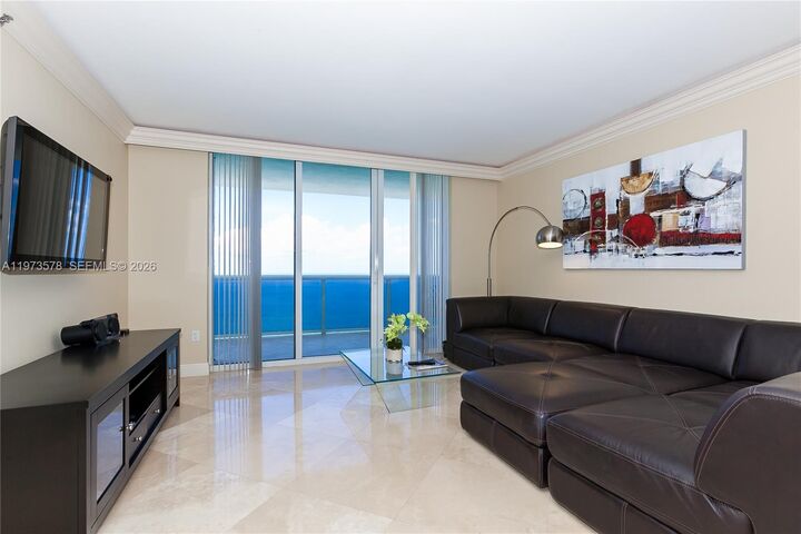 Property Photo:  1800 S Ocean Dr 3803  FL 33009 