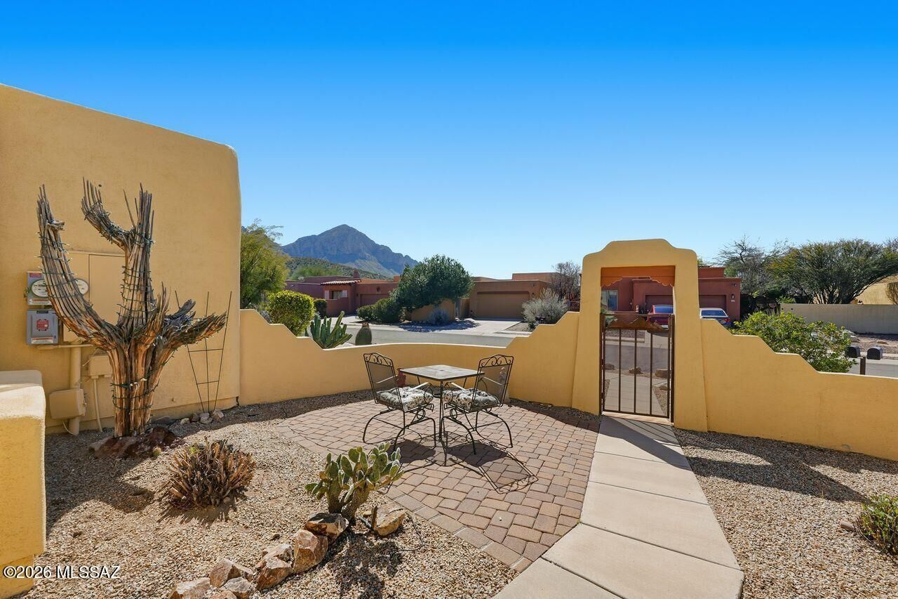 Property Photo: 11324 N Mountain Meadow Place AZ 85737