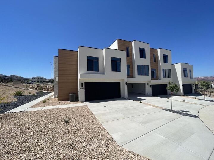 Property Photo:  2828 W Silver Cholla Ln 53  UT 84770 