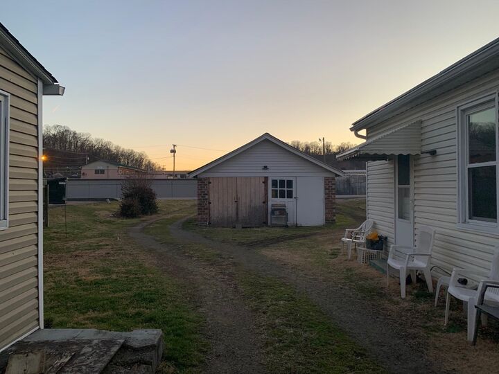 Property Photo:  2840 &Amp 2836 Carter Avenue  KY 41101 