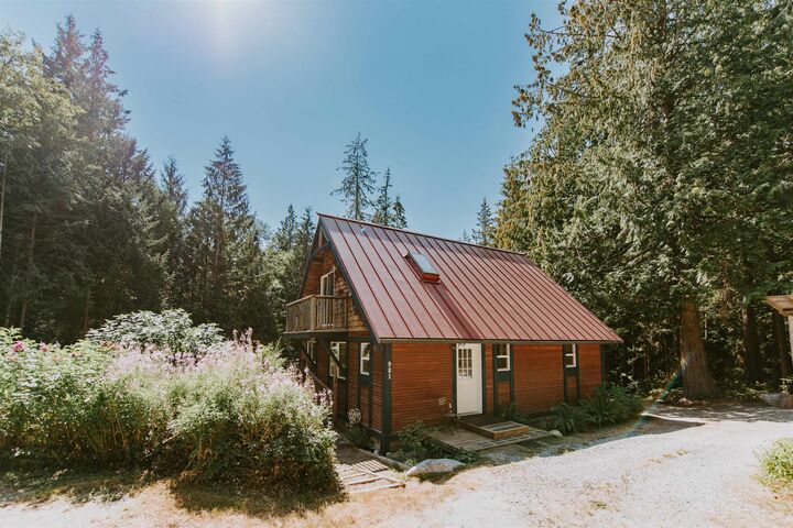 981 Conrad Road — photo 1