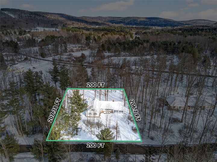 Property Photo:  6 Knoll Tree Road  NY 14850 