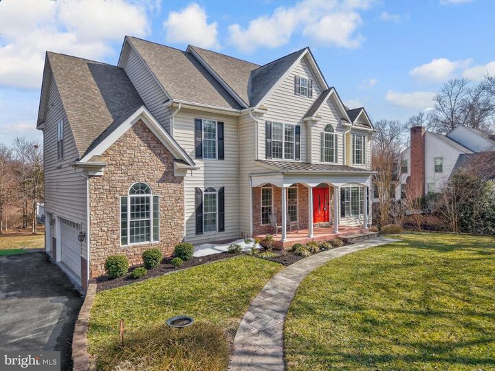 Property Photo:  19834 Smith Circle  VA 20147 