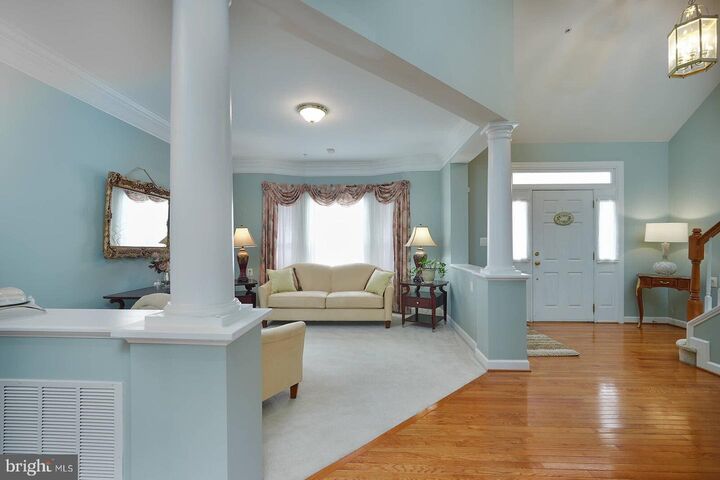 Property Photo:  7407 Shadow Park Court  MD 20707 