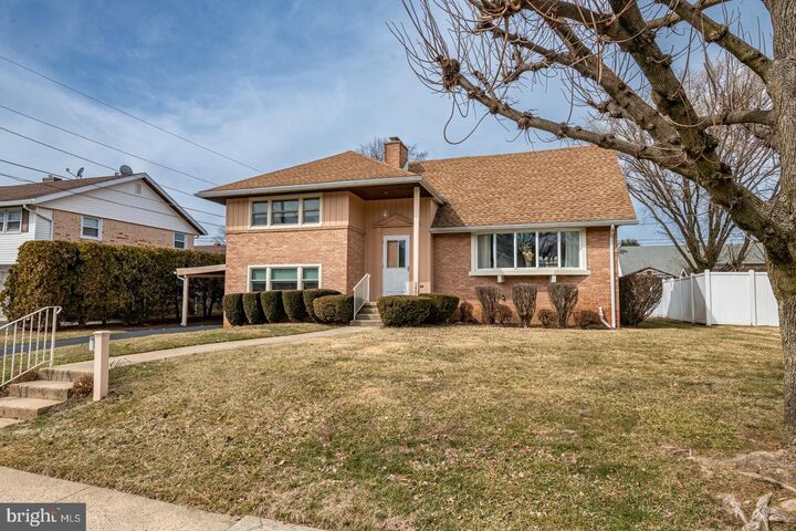 Property Photo: 2405 Garden Lane PA 19609