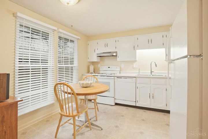 Property Photo:  8061 Highfield Court  OH 45242 