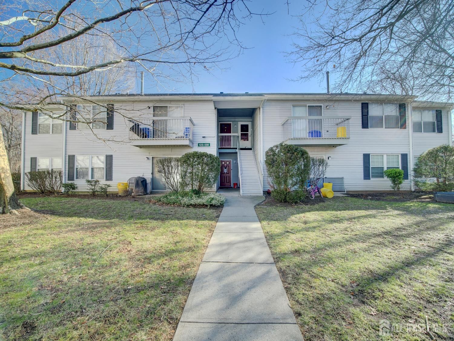 Property Photo:  130 Applegate Lane  NJ 08816 