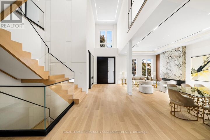 Property Photo:  281 Kerrybrook Drive  ON L4C 3R2 