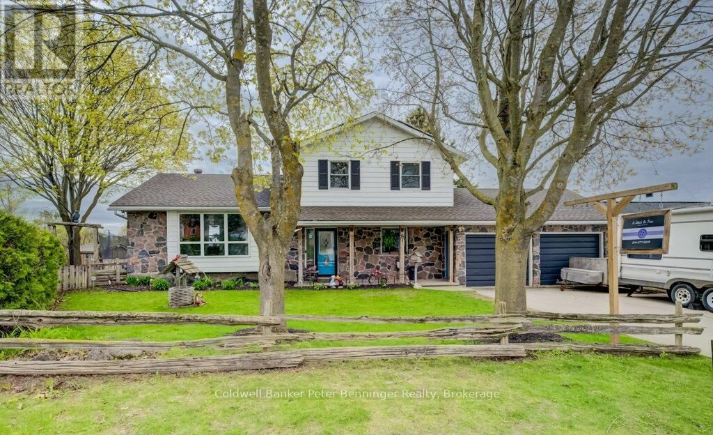 Property Photo:  77 2nd Street Crescent  ON N4N 3K3 